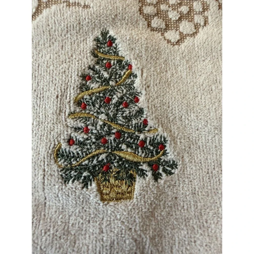 SKL Home Christmas Embroidered Bath & Hand Towel Set Of 2 Pine Cones Tree Cotton
